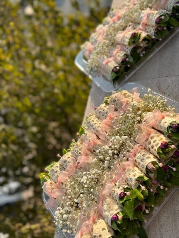 تزئین نان و سبزی سفره عقد